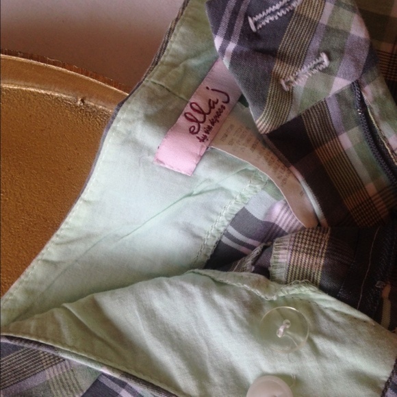 Ella J. Junior's Bermuda Shorts, Size 1, NWOT - Picture 3 of 3